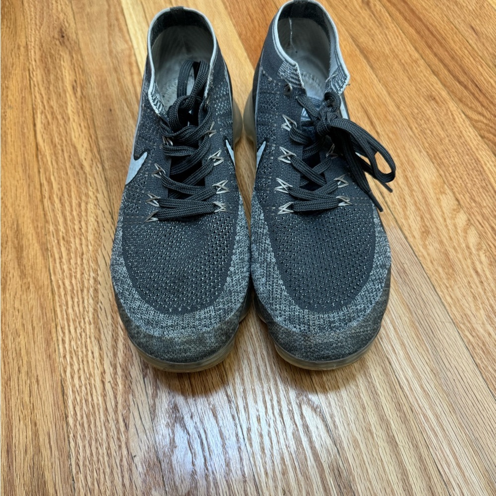 Nike Gray and White Sneakers with Flyknit Upper